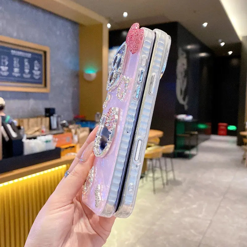 New Rhinestone Bow Tie Shell-Patterned KT Cat Glass Mirror Phone Case Cover Decorative Smartphone Protector for Iphone 16 15 14 13 12 Pro Max – Heart-Shaped Prismatic Protective Case